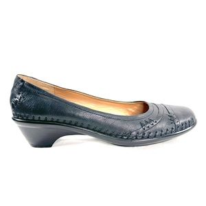 Easy Spirit Women Size 8 Narrow Black Leather Low Heel Pump Whipstitching Office